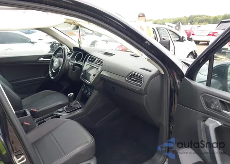 2021 Volkswagen Tiguan 2.0T Se/2.0T Se R-Line Black/2.0T Sel z USA, uszkodzony, nr VIN 3VV2B7AX7MM011394